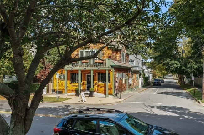 Building Photo - 183 Wood St