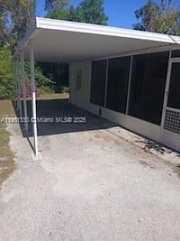 Building Photo - 5435 Lewellyn Rd