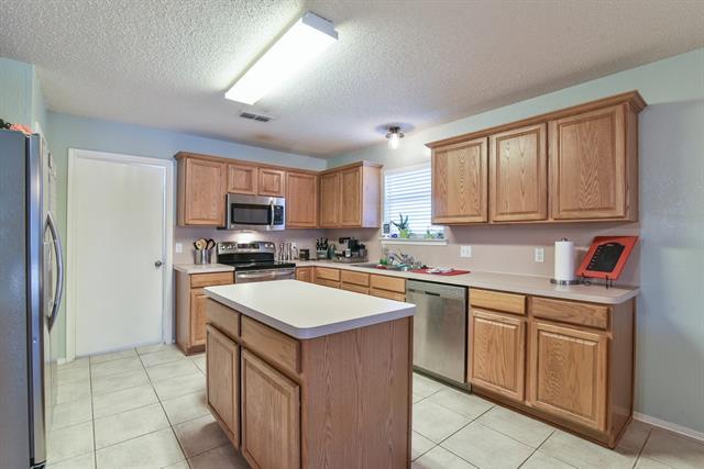 Building Photo - 2314 Charleston Dr
