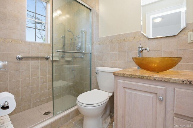 Building Photo - 5 Seymour Pl