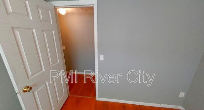 Building Photo - 7471 John F Kennedy Dr W