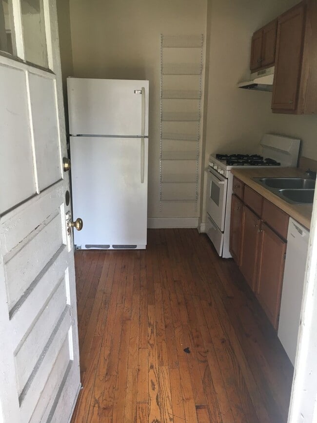 Building Photo - 2476 Adams Ave