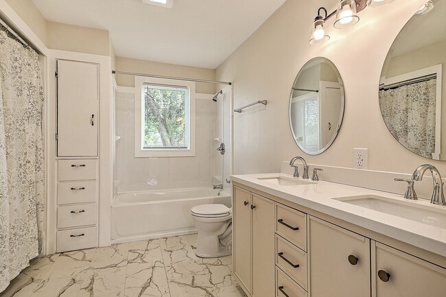 Building Photo - 4470 Lonesome Pine Trail