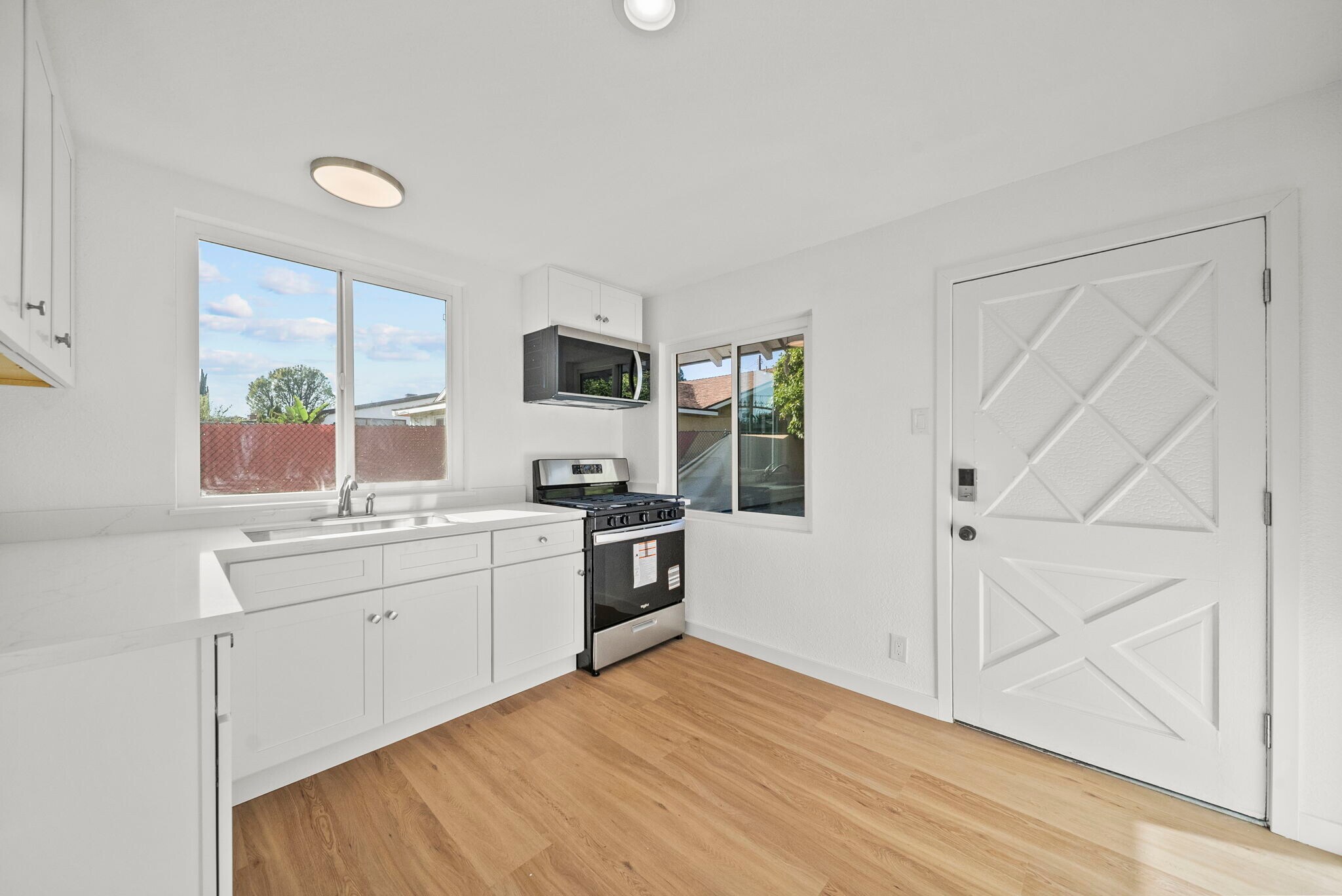 Building Photo - 8647 Corbin Ave