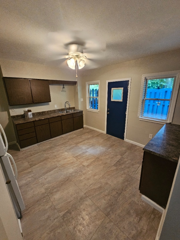 Building Photo - 640 Hollace St