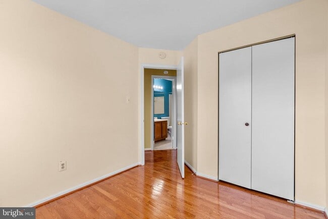 Building Photo - 8871 Manahan Dr