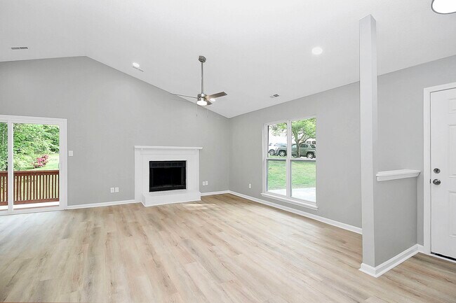 Building Photo - 5801 Woodrock Ct