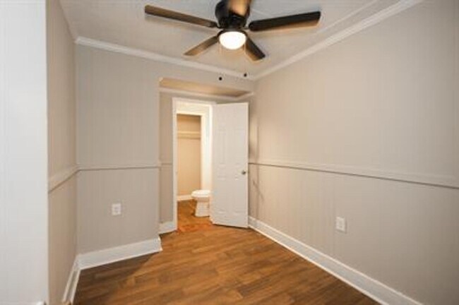 Building Photo - 1347 Bailey Ave