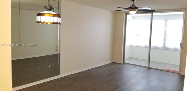Building Photo - 8130 Sunrise Lakes Blvd