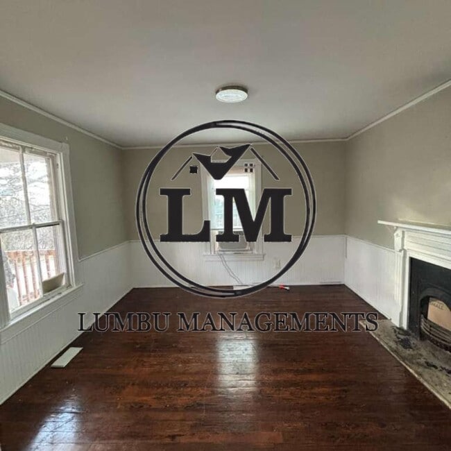 Building Photo - 421 Worsham St