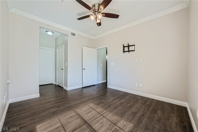 Building Photo - 9050 W Warm Springs Rd