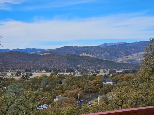 Building Photo - Breathtaking VIEWS in Hidden Valley Lake!