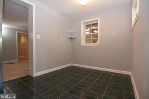 Building Photo - 7221 Barry Rd