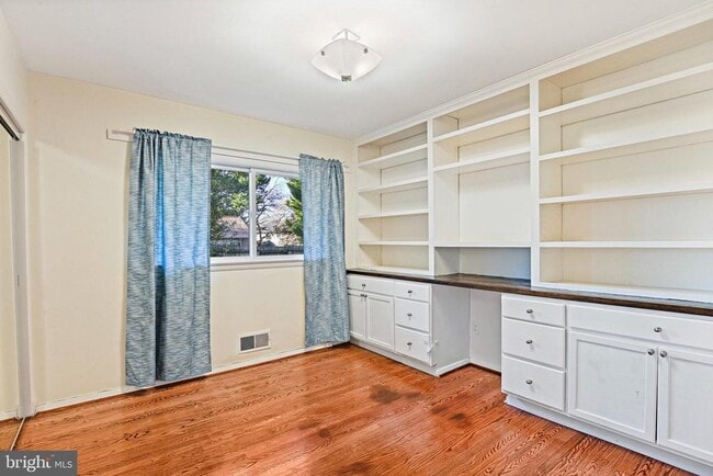 Building Photo - 1126 Ormond Ct