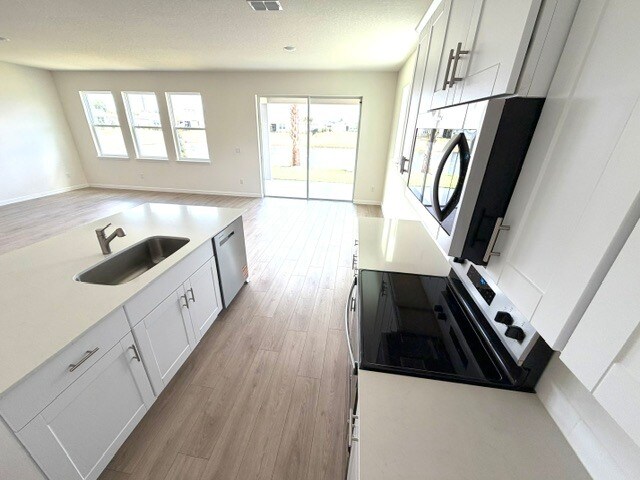 Building Photo - 322 Bracer Way