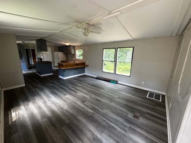 Building Photo - 2/2 Mobile Home in Ruthfordton County, NC in Ellenboro