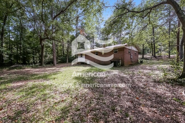 Building Photo - 2305 Standing Springs Rd