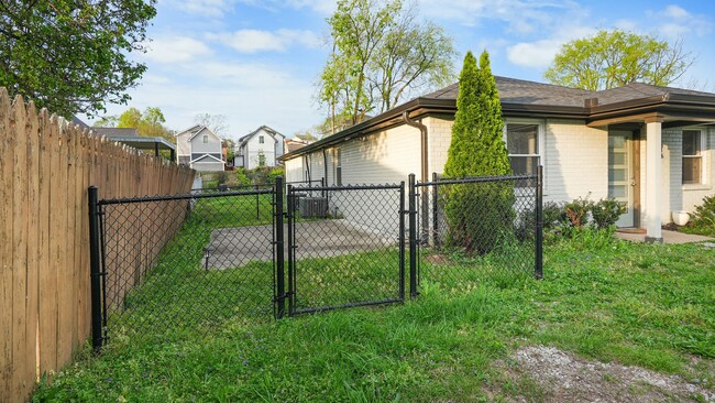 Building Photo - 1505 Andy St