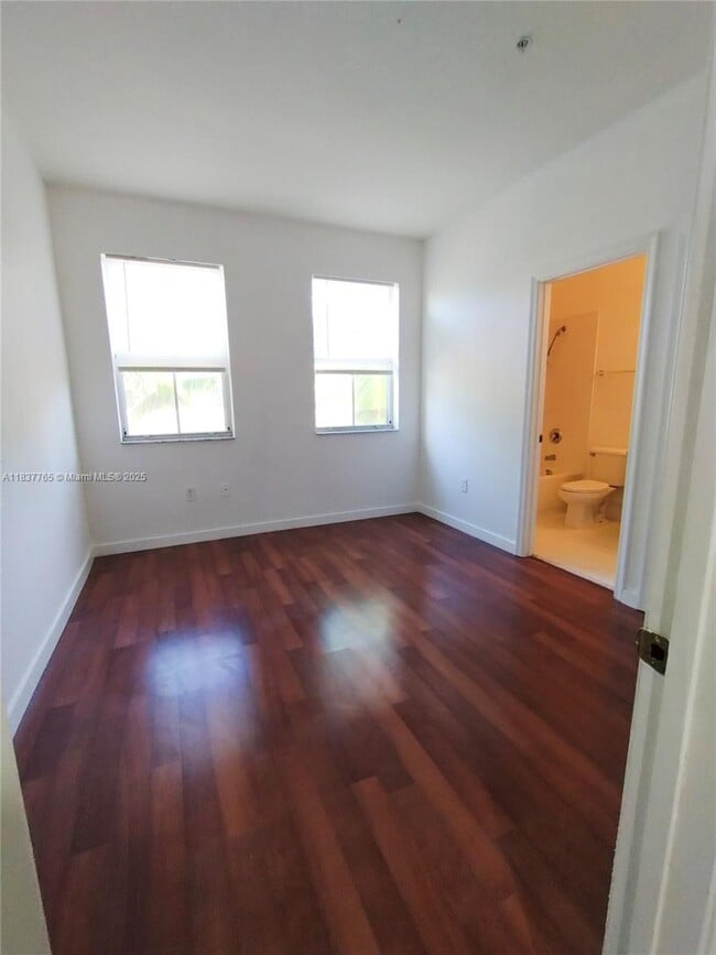 Building Photo - 3603 Shoma Dr