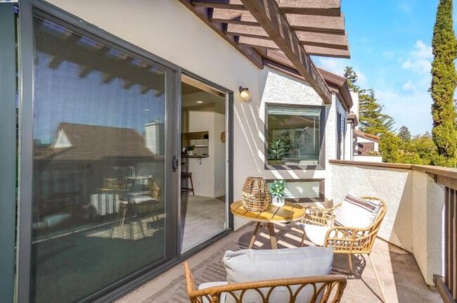 Building Photo - Gary Dr