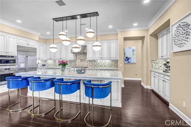 Building Photo - 1232 Inspiration