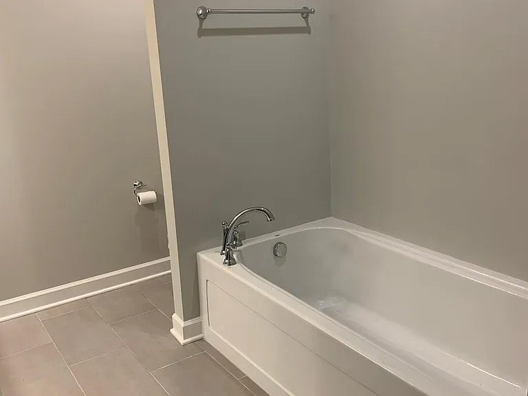 Building Photo - 4129 Stark St