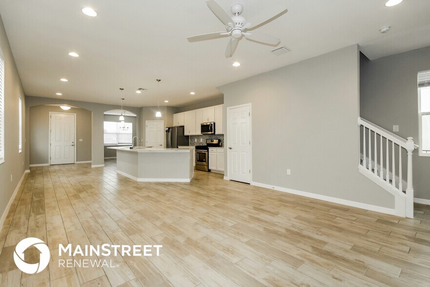 Building Photo - 7242 Milestone Dr