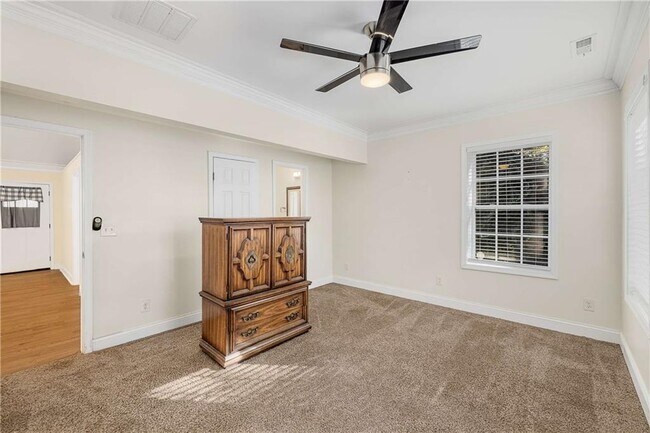 Building Photo - 1674 Browning St SW