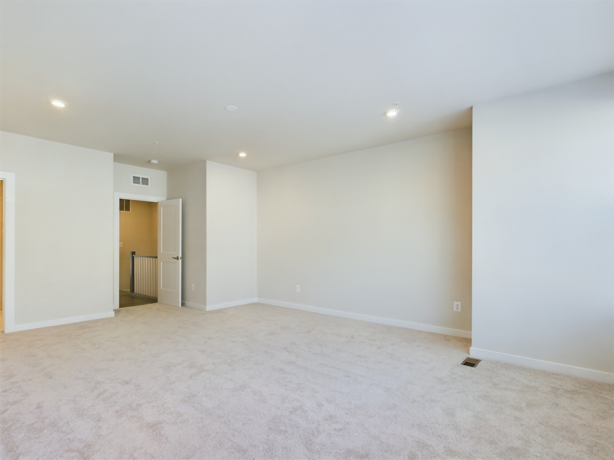 Building Photo - 43801 Middleway Ter