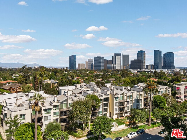 Building Photo - 1340 S Beverly Glen Blvd