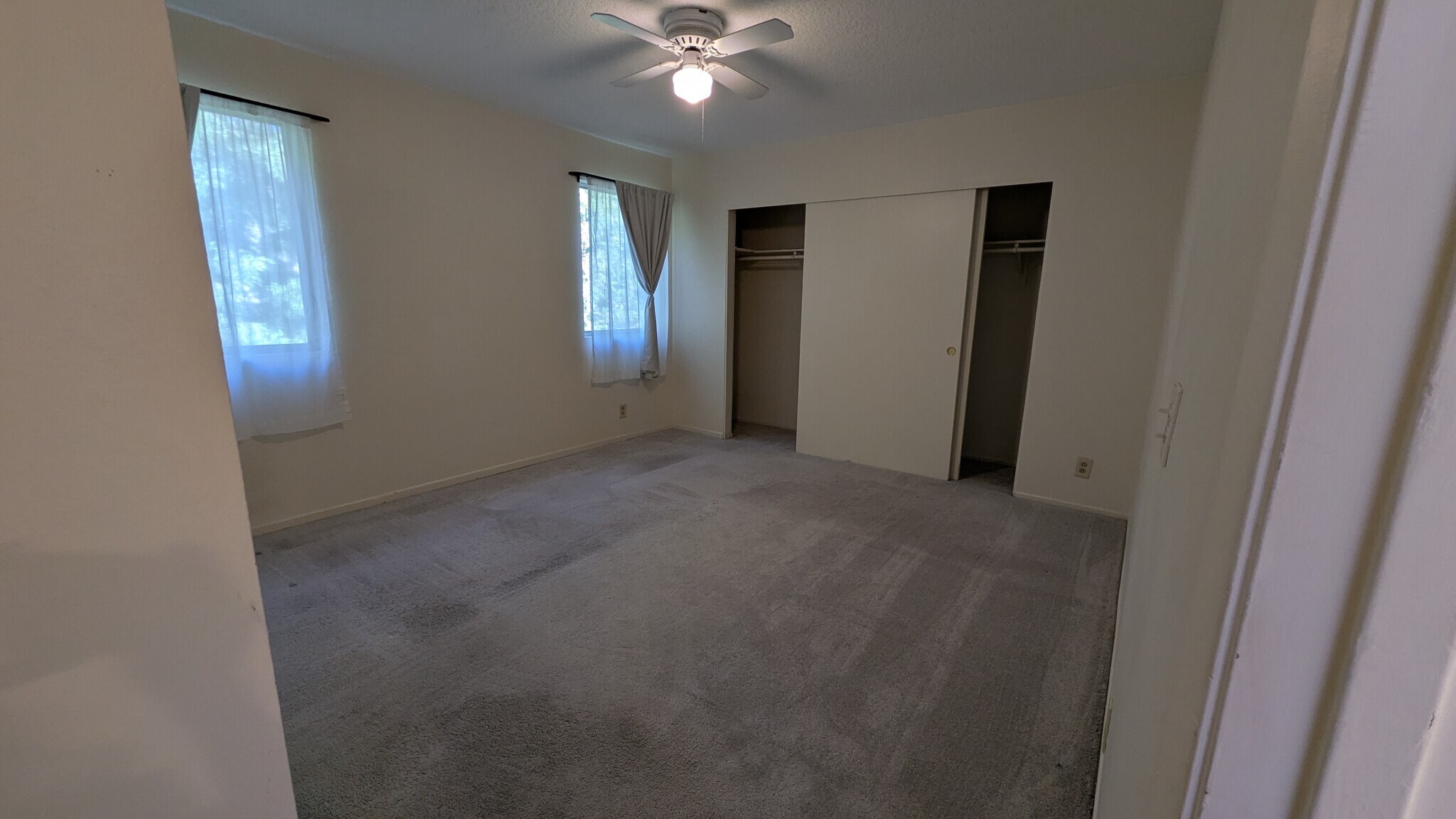 Building Photo - 7320 Balboa Blvd