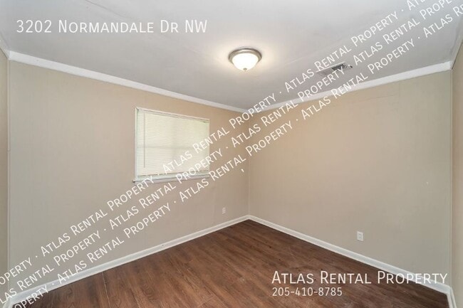 Building Photo - 3202 Normandale Dr NW