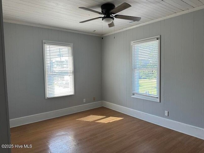 Building Photo - 211 Pamlico St