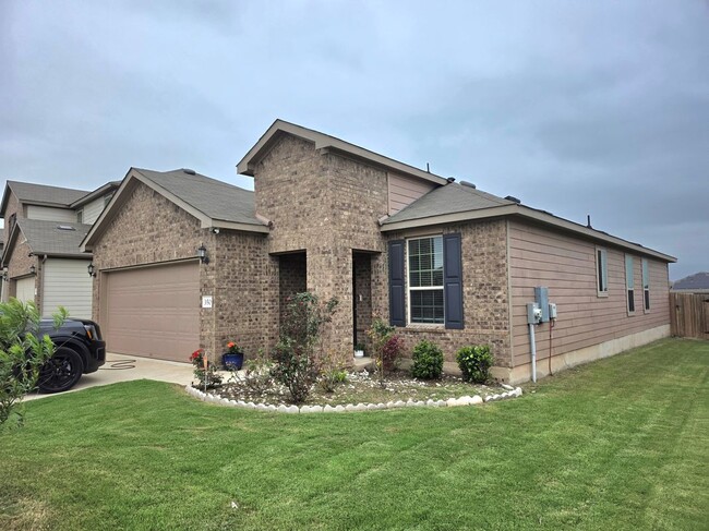 Building Photo - 350 Bedford Falls Ln
