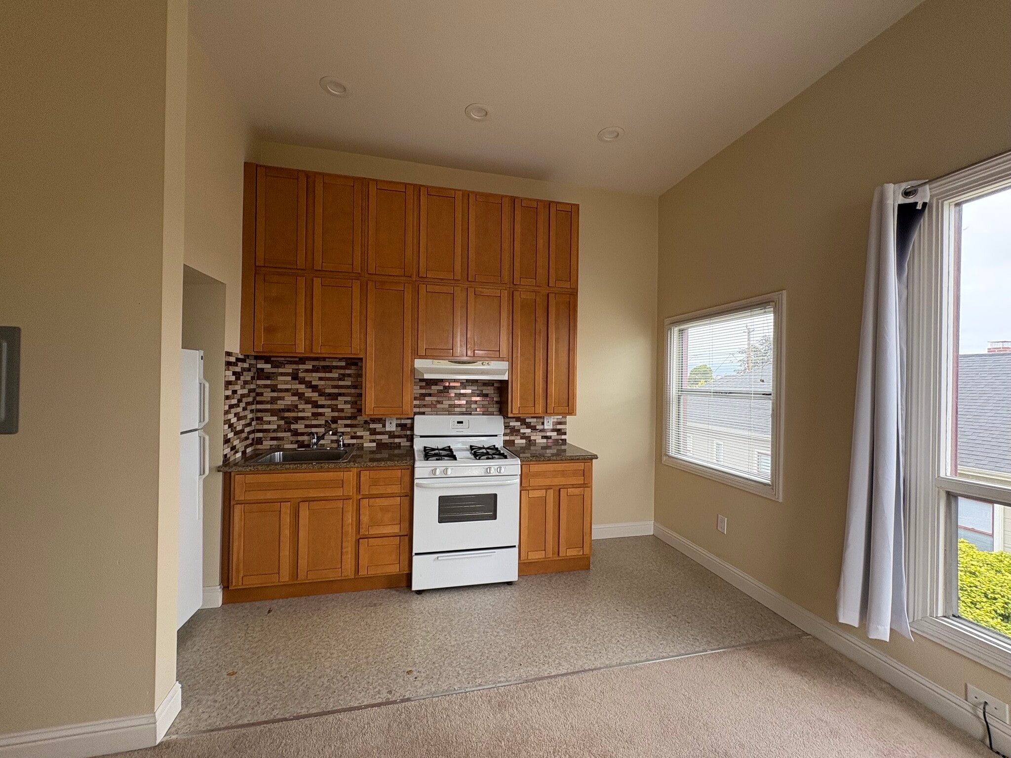 Building Photo - 2310 Pacific Ave