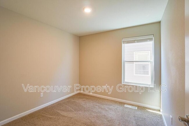 Building Photo - 15224 NE 70th St