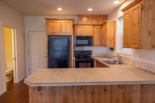 Building Photo - Three bedroom house in Hazel Dell - Built in 2014