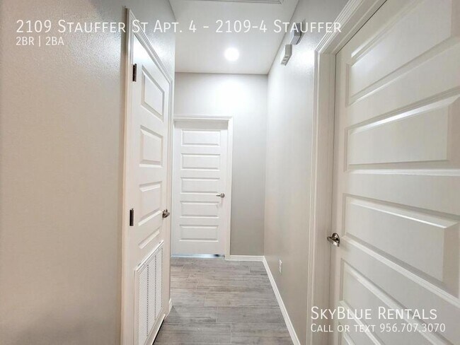 Building Photo - 2109 Stauffers St