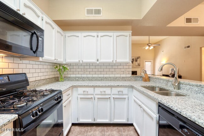 Building Photo - 14241 Smokey Point Dr