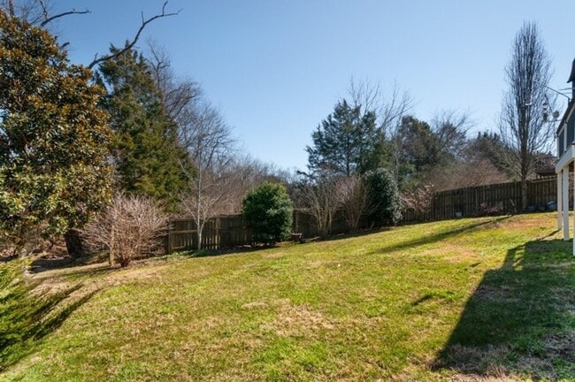 Building Photo - Sought after Williamson County Home 3/2 wi...