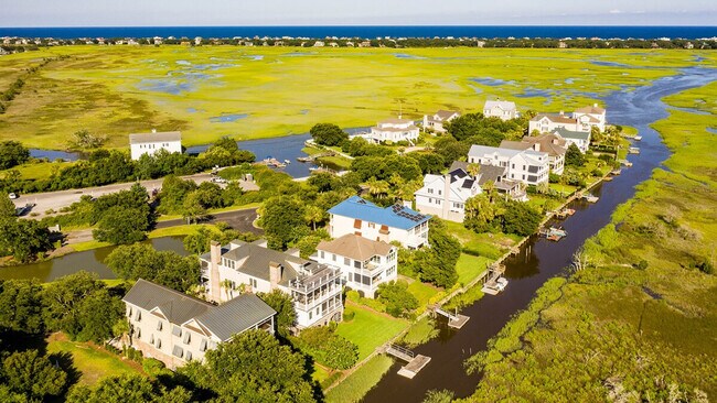 Building Photo - 15 Nautica Way