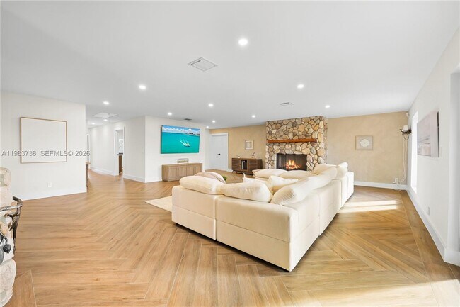 Building Photo - 3320 SW 121st Ave