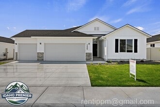 Building Photo - 12383 Genevieve St