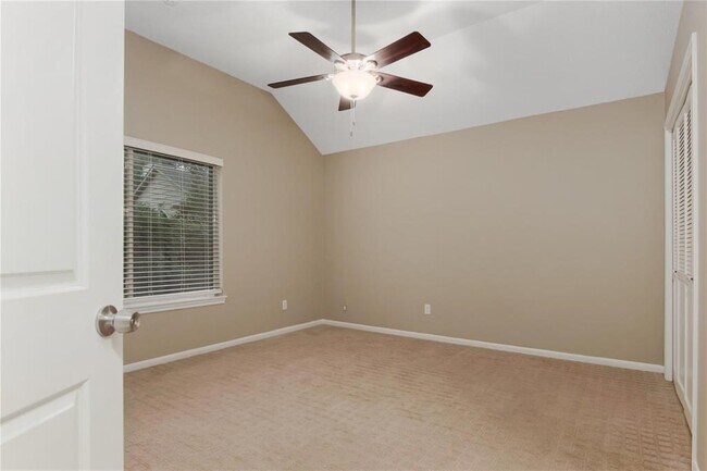 Building Photo - 3435 Beech Point Dr