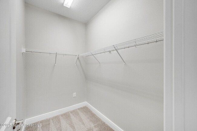 Building Photo - 3174 Addison Dr