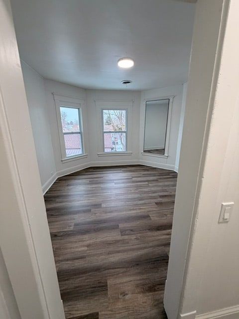 Building Photo - 1564 Laharpe St