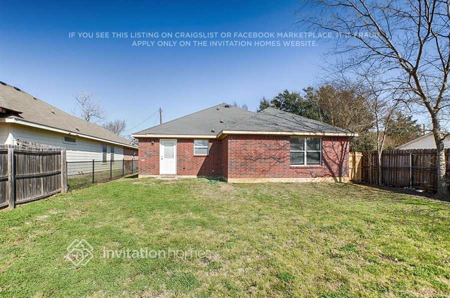 Building Photo - 13916 Garden Grove Dr