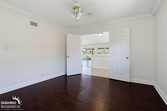 Building Photo - Spacious 3Bdm 2Ba Home Near Lake San Marcos!