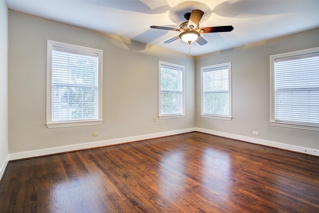 Building Photo - 2043 Colquitt St
