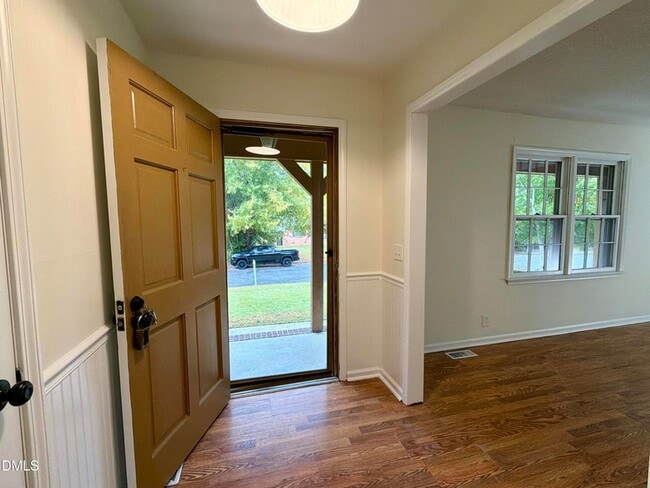 Building Photo - 501 Atchison St